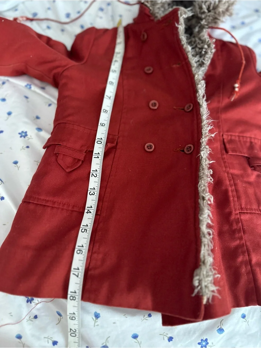 VTG 60s Kids Rainbow faux fur Lined Red canvas Hooded Parka Winter jacket.